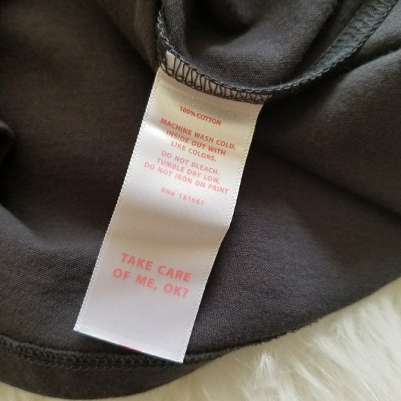 Oversize Grey Graphic Tee by Ban.do Size S, M - Picture 4 of 8